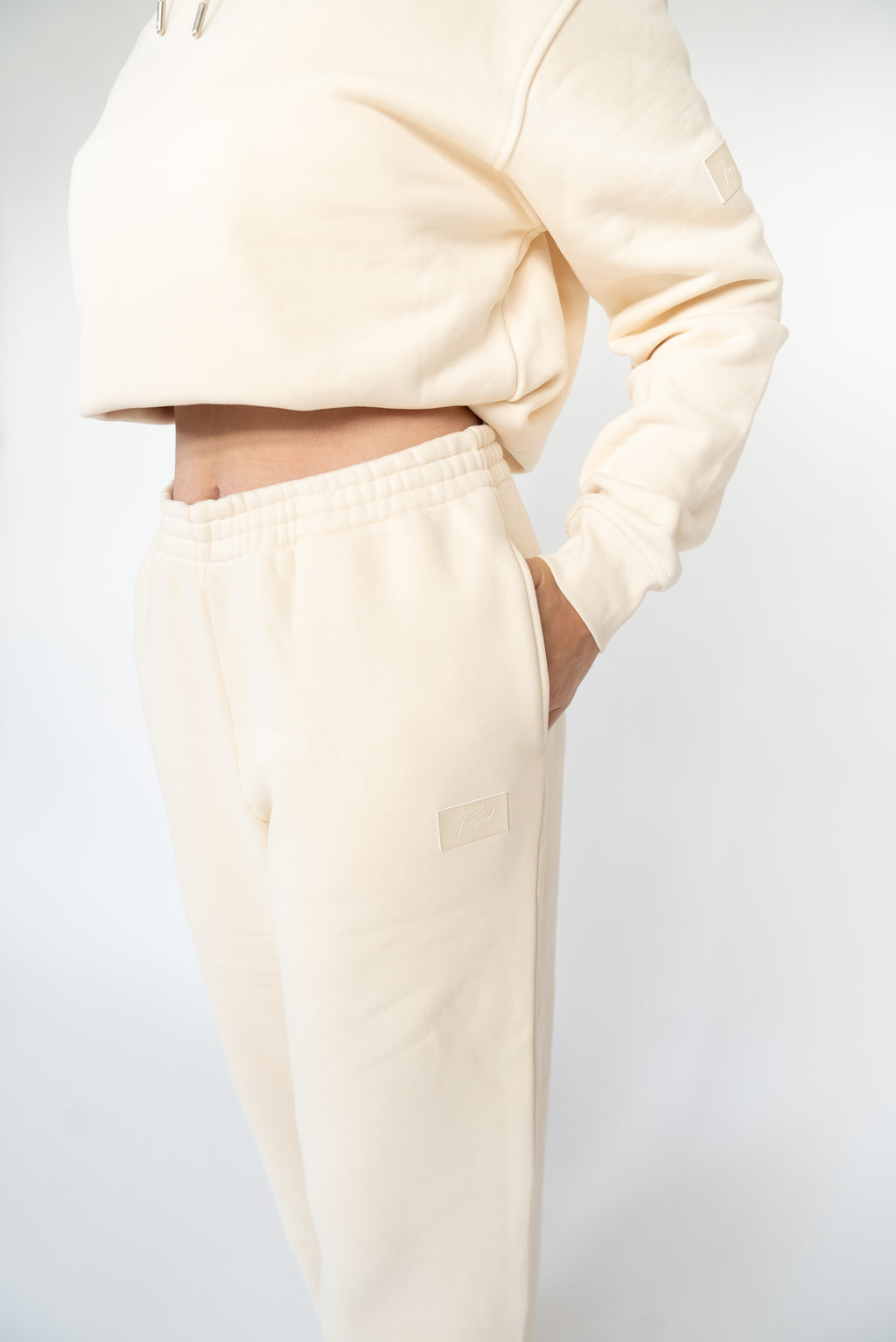 MoNa The Label oversized beige wide-leg pants in 100% organic cotton, view 4