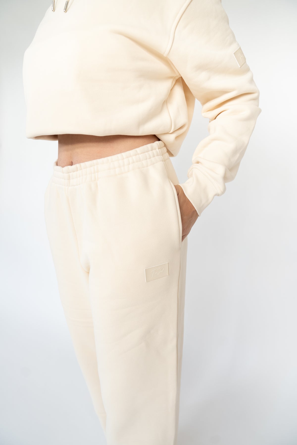 MoNa The Label oversized beige wide-leg pants in 100% organic cotton, view 4