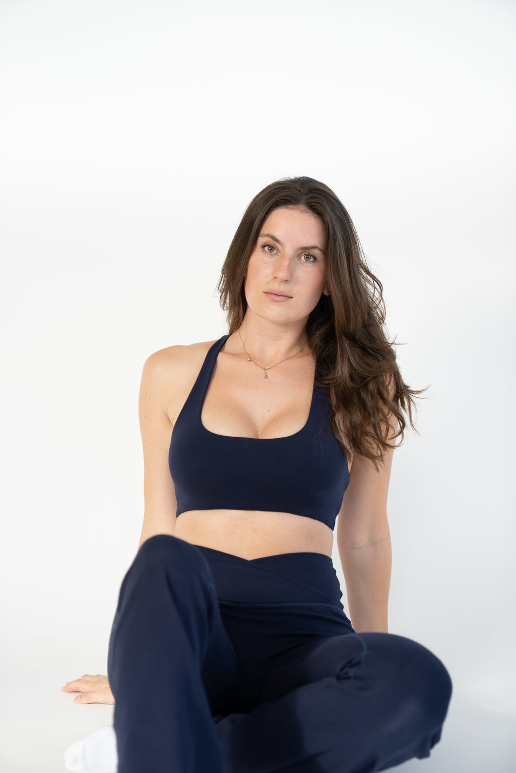 Lavoréa Everyday Sports Bra in Navy Blue, organic cotton, back view