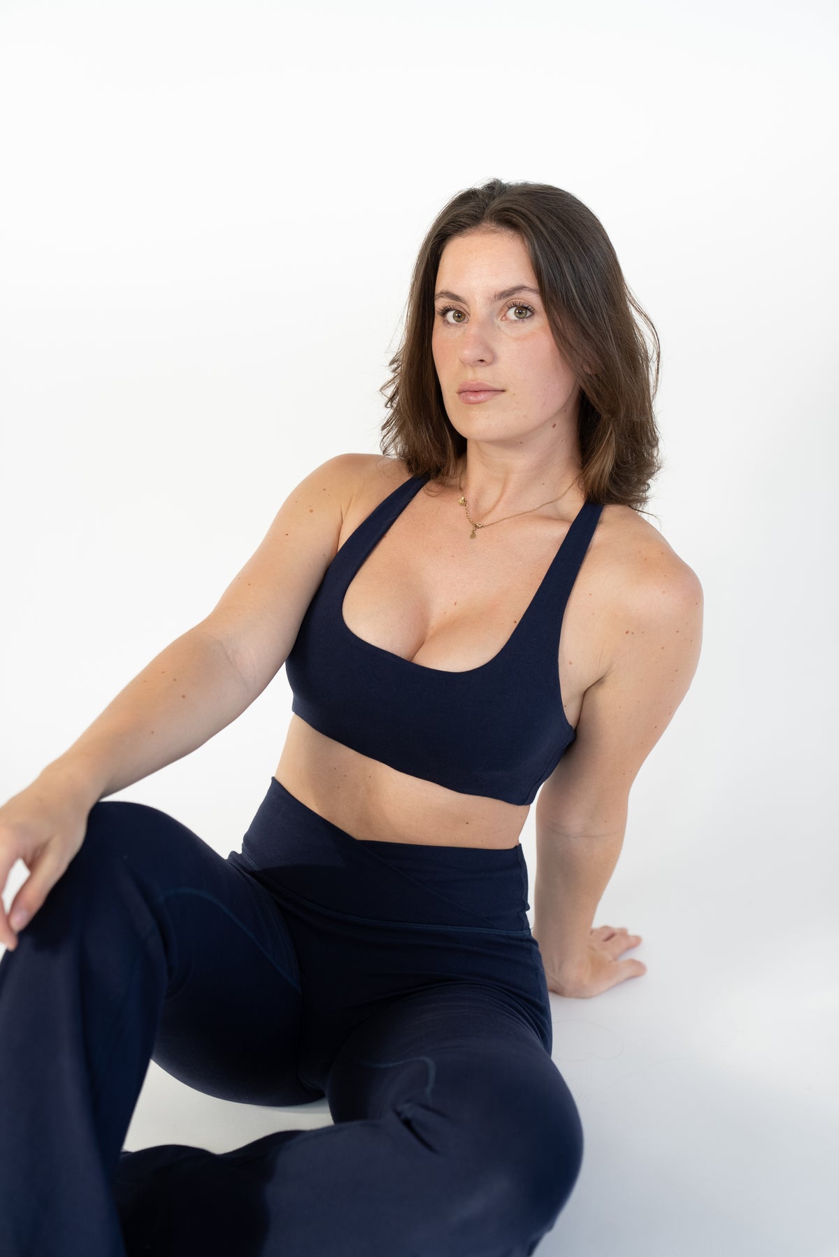 Lavoréa Everyday Sports Bra in Navy Blue, organic cotton, detail of the fabric