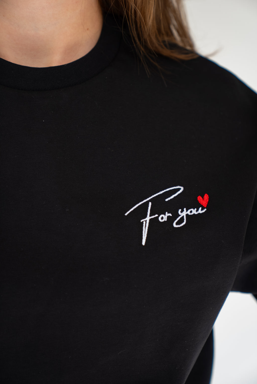 MoNa The Label slightly oversized black T-shirt in heavyweight organic cotton, view 6